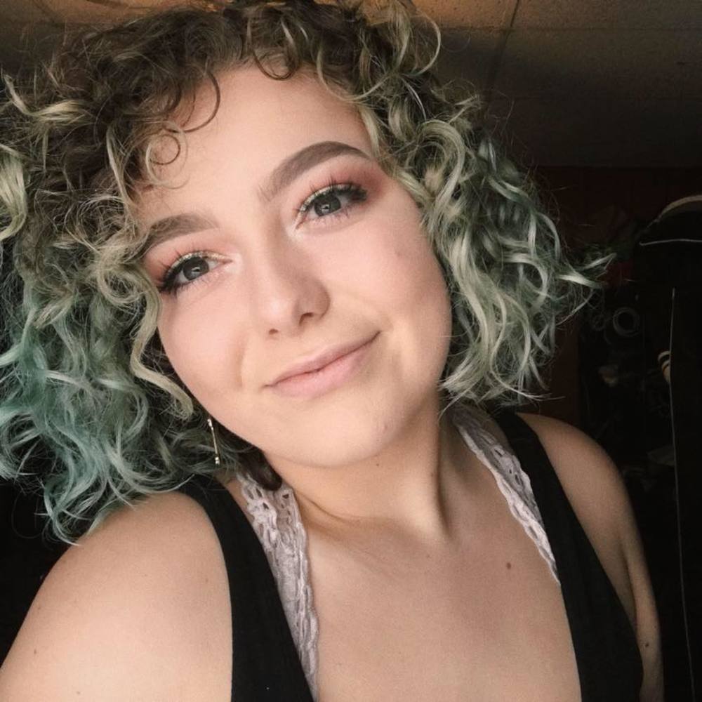 Meet your Posher, Mèlia